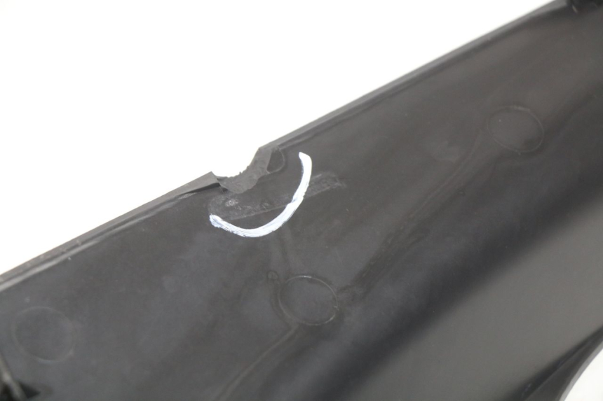 photo de TRITTBRETT VERKLEIDUNG MITTE KYMCO DINK STREET 125 (2009 - 2014) - Gesamtansicht des Produkts