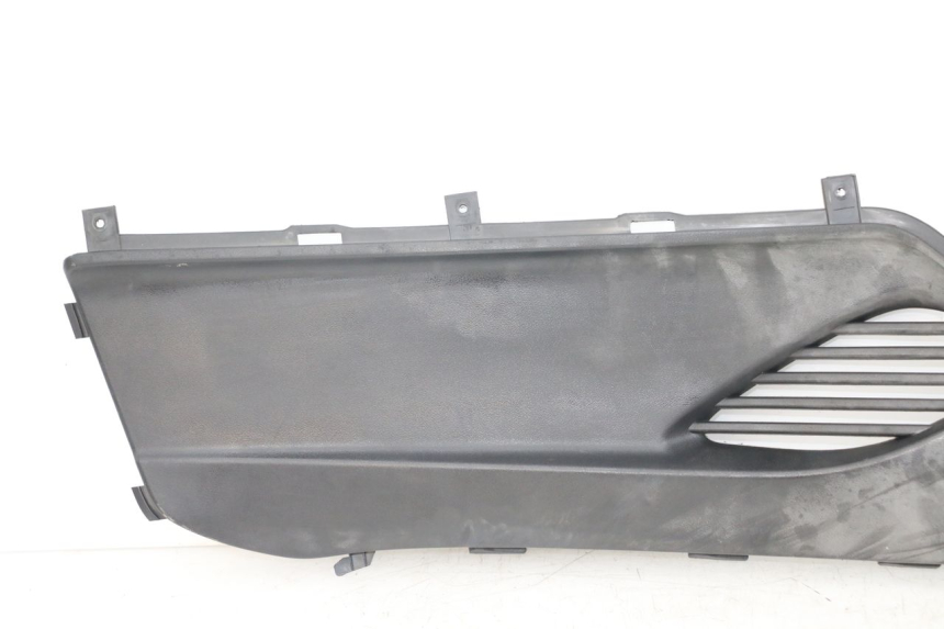 photo de RECHTER FUßRASTENVERBINDUNG KYMCO DINK STREET ABS 125 (2011 - 2018) - Details der Befestigungspunkte