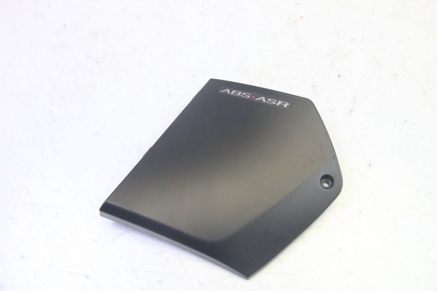 photo de TRITTBRETT VERKLEIDUNG MITTE RECHTS PIAGGIO MP3 HPE 350 (2018 - 2020) - Hauptansicht