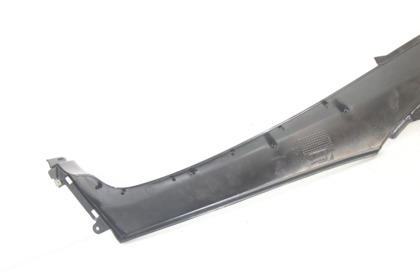 photo de TRITTBRETT VERKLEIDUNG MITTE RECHTS PIAGGIO MP3 500 (2014 - 2017) - Gesamtansicht des Produkts