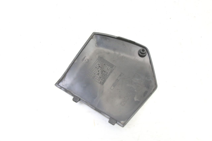 photo de TRITTBRETT VERKLEIDUNG MITTE RECHTS PIAGGIO MP3 500 (2011 - 2015) - Alternative Perspektive