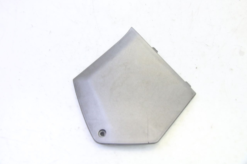 photo de RECHTER FUßRASTENVERBINDUNG PIAGGIO MP3 125 (2006 - 2014) - Zoom auf Gebrauchszustand