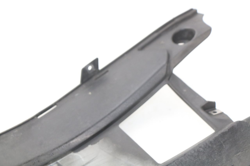 photo de RECHTER FUßRASTENVERBINDUNG GILERA NEXUS 125 (2009 - 2013) - Oberflächenzustand und Material