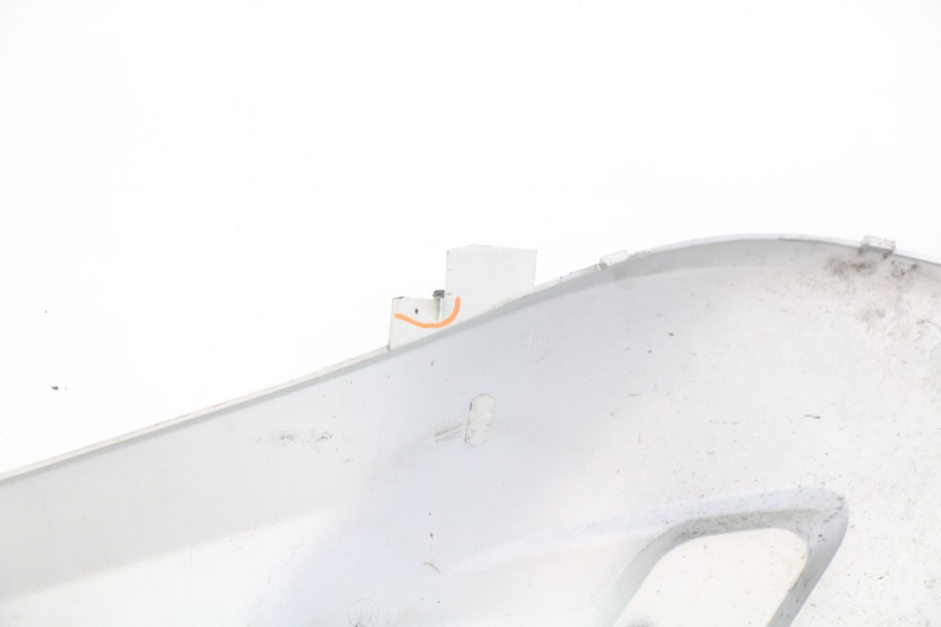 photo de TRITTBRETT VERKLEIDUNG MITTE RECHTS YAMAHA X-CITY XCITY 125 (2007 - 2013) - Detailansicht des Bauteils