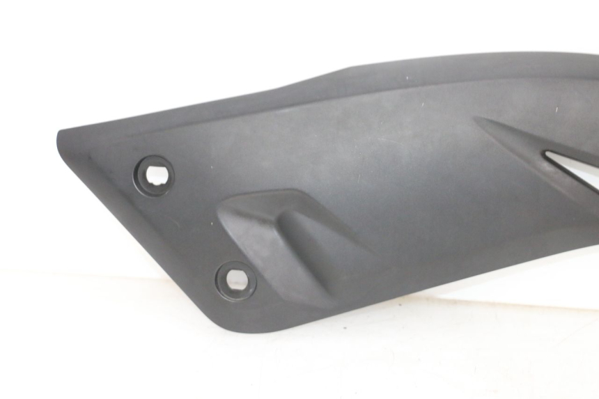 photo de RECHTER FUßRASTENVERBINDUNG YAMAHA X-MAX XMAX 125 (2010 - 2013) - Zoom auf Komponenten