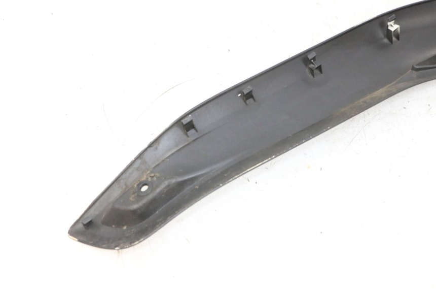 photo de RECHTER FUßRASTENVERBINDUNG YAMAHA X-MAX XMAX 125 (2010 - 2013) - Zoom auf Gebrauchszustand