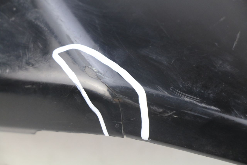 photo de TRITTBRETT VERKLEIDUNG MITTE RECHTS YAMAHA XP T-MAX TMAX ABS 530 (2012 - 2015) - Oberflächenzustand und Material