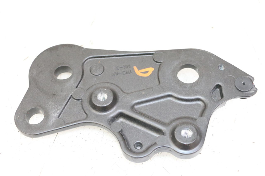 photo de TRITTBRETT VERKLEIDUNG MITTE RECHTS YAMAHA TRACER 7 700 (2020 - 2024) - Zoom auf Gebrauchszustand