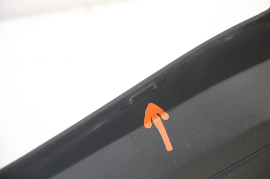 photo de TRITTBRETT VERKLEIDUNG MITTE RECHTS YAMAHA YP X-MAX XMAX 400 (2014 - 2017) - Oberflächenzustand und Material