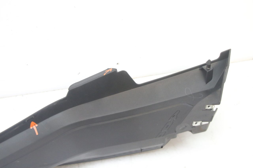 photo de TRITTBRETT VERKLEIDUNG MITTE RECHTS YAMAHA YP X-MAX XMAX 400 (2014 - 2017) - Geprüftes Gebrauchtteil