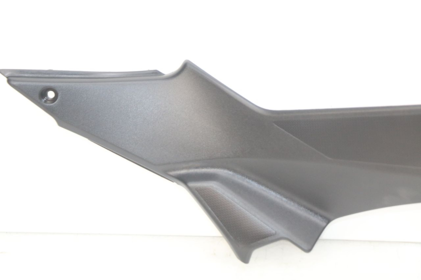 photo de RECHTER FUßRASTENVERBINDUNG KAWASAKI Z 650 (2016 - 2019) - Details der Befestigungspunkte