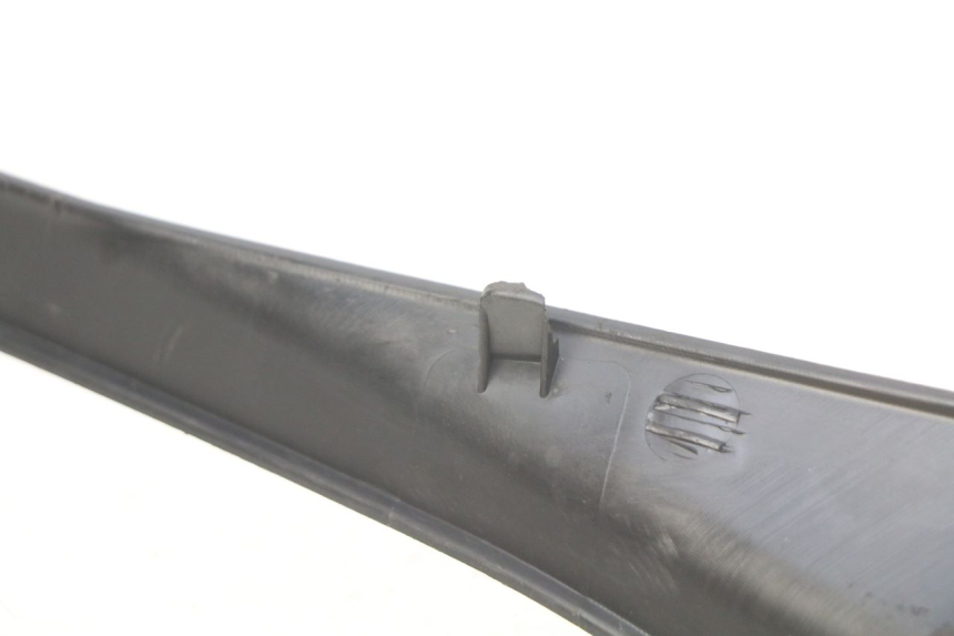 photo de TRITTSTUFENVERBINDUNG HONDA FES S-WING SWING ABS 125 (2007 - 2015) - Alternative Perspektive