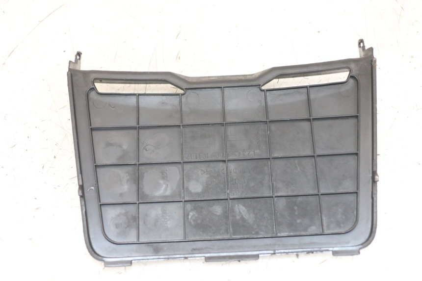 photo de TRITTBRETT VERKLEIDUNG MITTE HONDA FJS SILVERWING SILVER WING 600 (2001 - 2010) - Zoom auf Gebrauchszustand