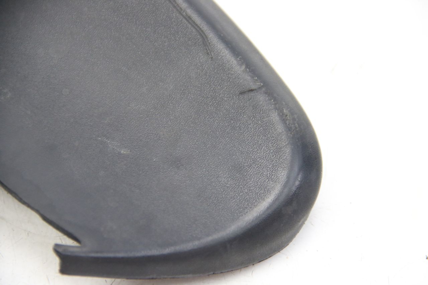 photo de LINKER FUßRASTENVERBINDUNG DERBI BOULEVARD 50 (2009 - 2006) - Zoom auf Gebrauchszustand