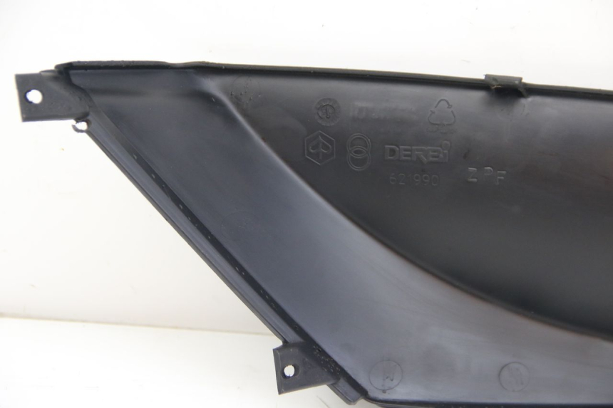 photo de LINKER FUßRASTENVERBINDUNG DERBI BOULEVARD 50 (2009 - 2006) - Oberflächenzustand und Material