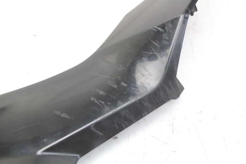 photo de TRITTBRETT VERKLEIDUNG MITTE LINKS HONDA FORZA 125 (2015 - 2016) - Oberflächenzustand und Material