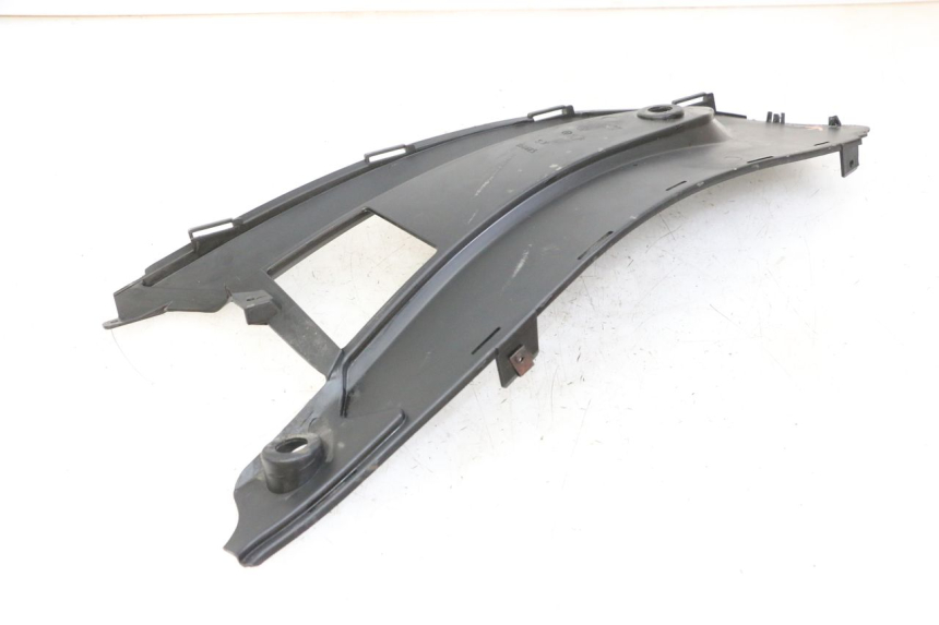 photo de TRITTBRETT VERKLEIDUNG MITTE LINKS GILERA NEXUS 300 (2008 - 2013) - Zoom auf Gebrauchszustand