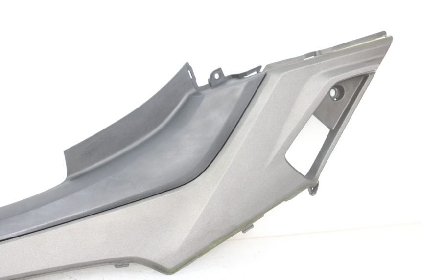 photo de TRITTBRETT VERKLEIDUNG MITTE LINKS KYMCO X-TOWN XTOWN 125 (2016 - 2021) - Oberflächenzustand und Material