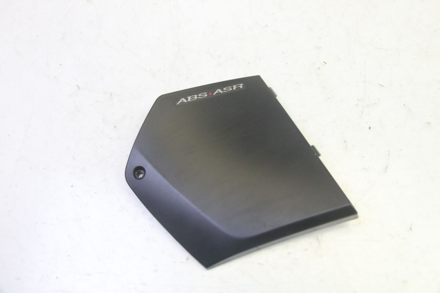 photo de TRITTBRETT VERKLEIDUNG MITTE LINKS PIAGGIO MP3 HPE 350 (2018 - 2020) - Hauptansicht