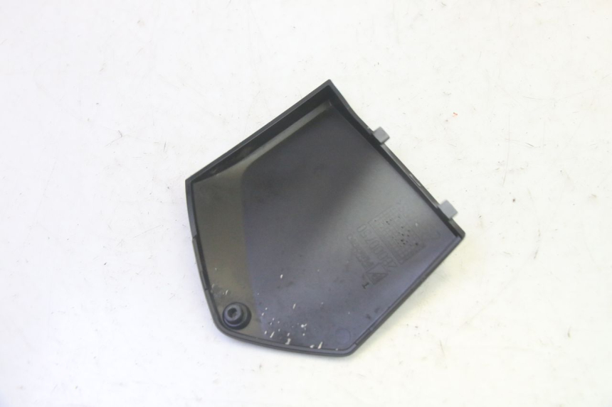 photo de TRITTBRETT VERKLEIDUNG MITTE LINKS PIAGGIO MP3 HPE 350 (2018 - 2020) - Alternative Perspektive