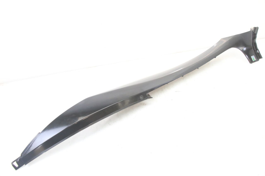 photo de TRITTBRETT VERKLEIDUNG MITTE LINKS PIAGGIO MP3 500 (2014 - 2017) - Alternative Perspektive