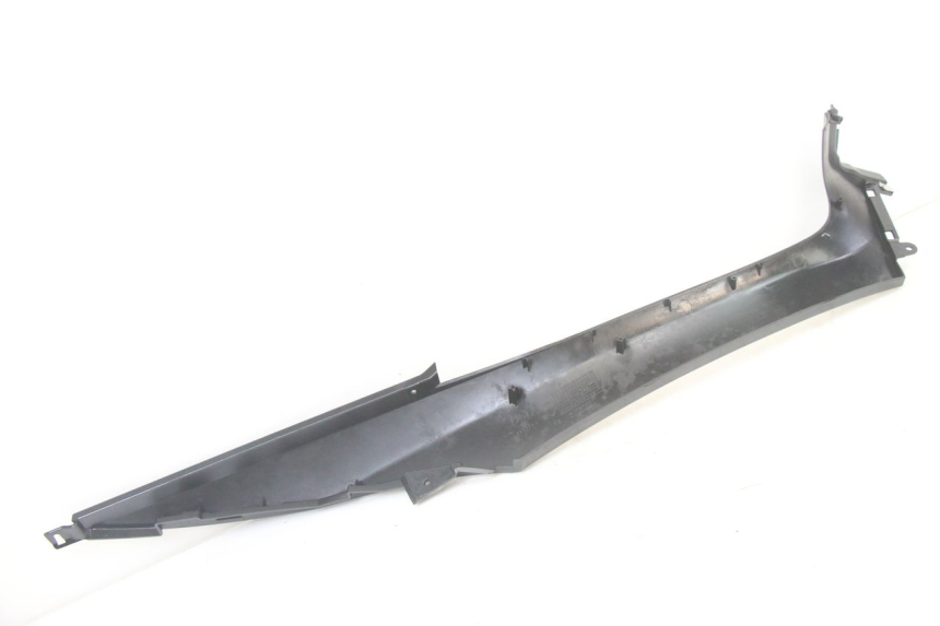 photo de TRITTBRETT VERKLEIDUNG MITTE LINKS PIAGGIO MP3 500 (2014 - 2017) - Technische Nahaufnahme