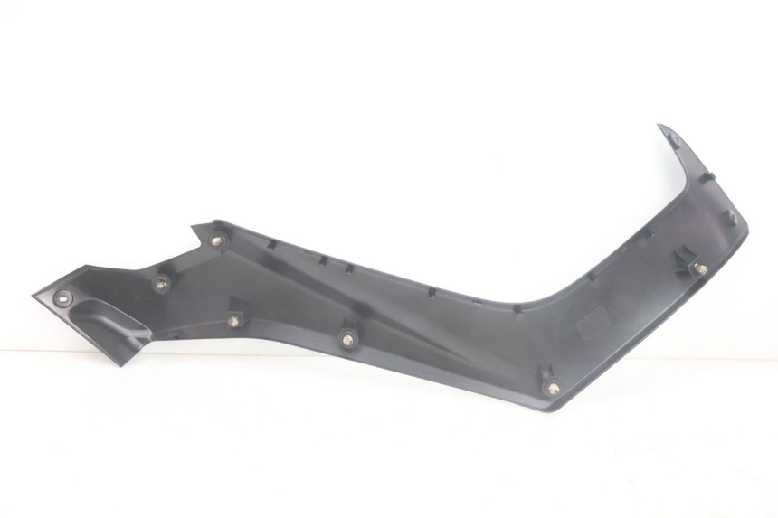 photo de TRITTBRETT VERKLEIDUNG MITTE LINKS JM MOTORS R-MAX TECH 50 (2024 - 2026) - Details der Befestigungspunkte