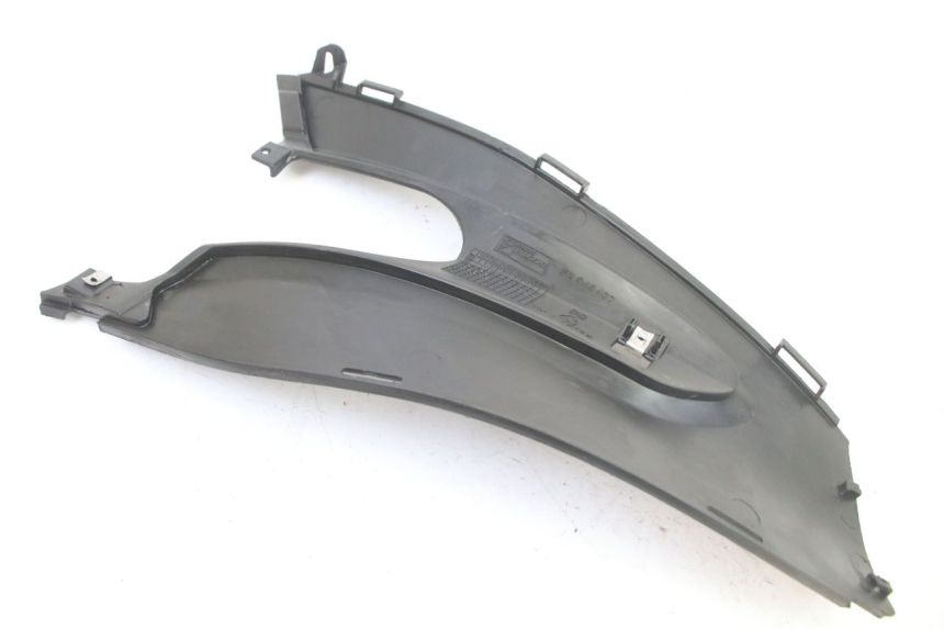 photo de TRITTBRETT VERKLEIDUNG MITTE LINKS GILERA RUNNER SP 50 (2006 - 2008) - Oberflächenzustand und Material