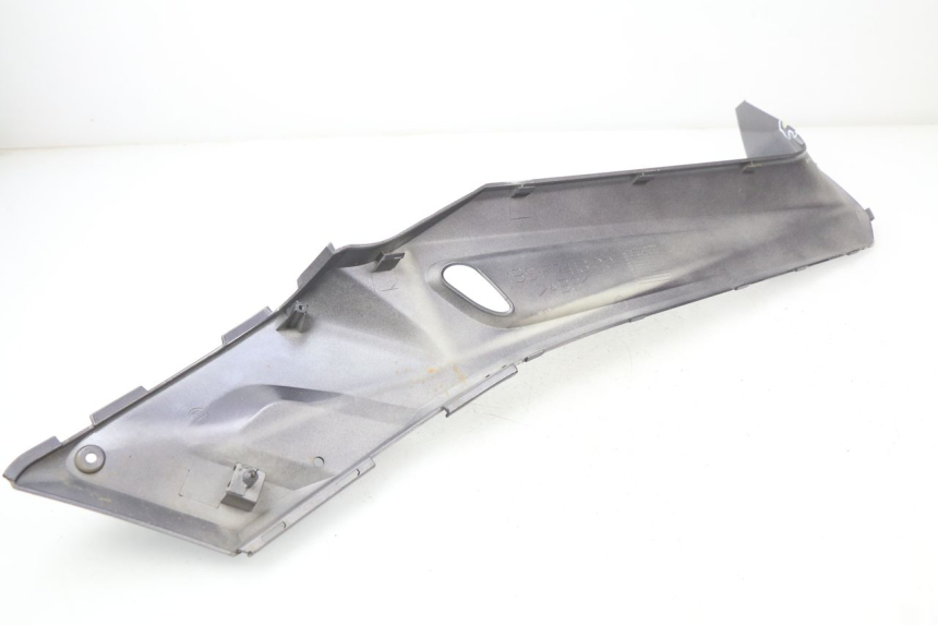 photo de LINKER FUßRASTENVERBINDUNG YAMAHA XMAX X-MAX 125 (2006 - 2009) - Technische Nahaufnahme