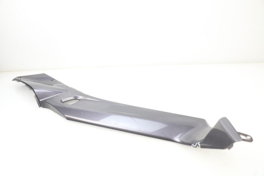 photo de LINKER FUßRASTENVERBINDUNG YAMAHA XMAX X-MAX 125 (2006 - 2009) - Details der Befestigungspunkte