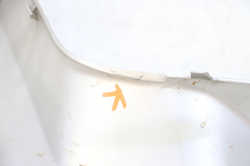 photo de LINKER FUßRASTENVERBINDUNG YAMAHA XMAX X-MAX 125 (2006 - 2009) - Kennzeichnungen und Originalreferenzen