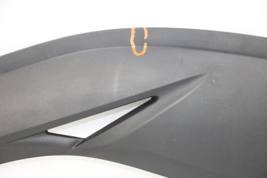 photo de TRITTBRETT VERKLEIDUNG MITTE LINKS YAMAHA X-MAX XMAX 125 (2010 - 2013) - Weitere Ansicht des Artikels