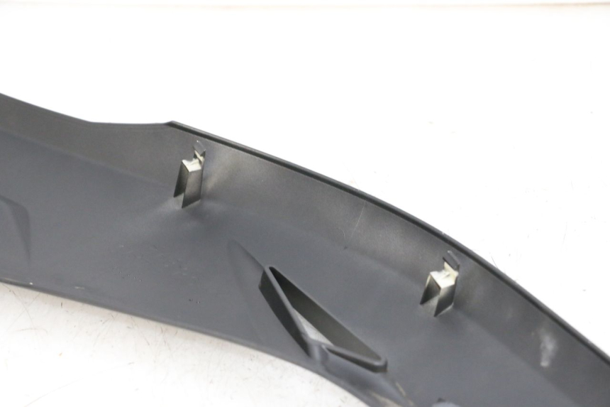 photo de TRITTBRETT VERKLEIDUNG MITTE LINKS YAMAHA X-MAX XMAX 125 (2010 - 2013) - Alternative Perspektive