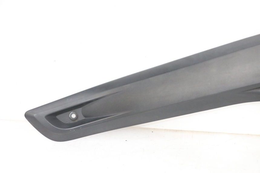 photo de TRITTBRETT VERKLEIDUNG MITTE LINKS YAMAHA X-MAX XMAX 125 (2010 - 2013) - Kennzeichnungen und Originalreferenzen