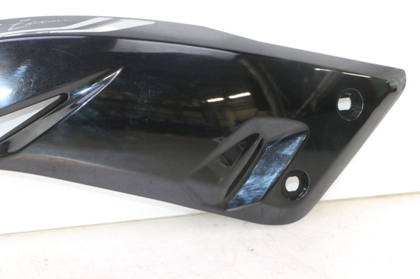 photo de TRITTBRETT VERKLEIDUNG MITTE LINKS YAMAHA X-MAX XMAX 125 (2010 - 2013) - Alternative Perspektive