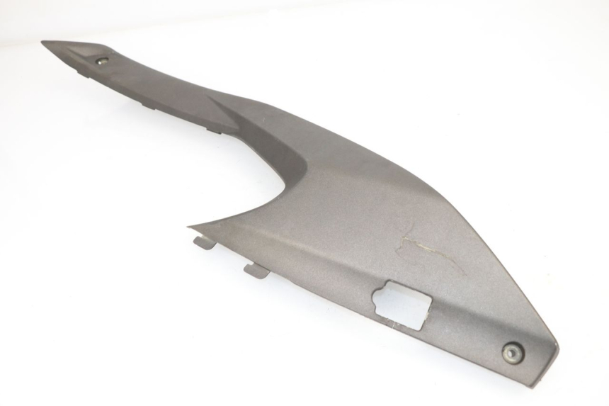 photo de TRITTBRETT VERKLEIDUNG MITTE LINKS KYMCO XCITING 500 (2007 - 2010) - Geprüftes Gebrauchtteil