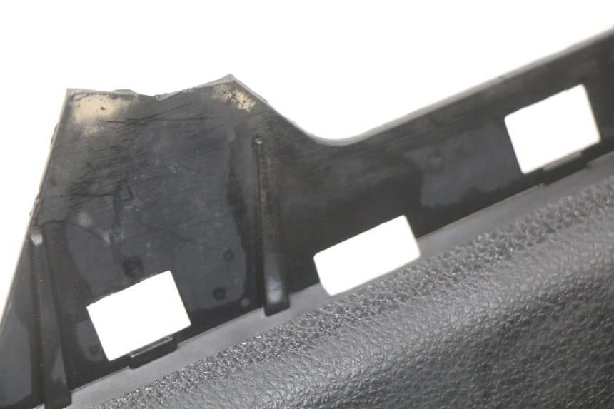 photo de TRITTBRETT VERKLEIDUNG MITTE LINKS YAMAHA YP T-MAX TMAX 530 (2017 - 2020) - Zoom auf Gebrauchszustand