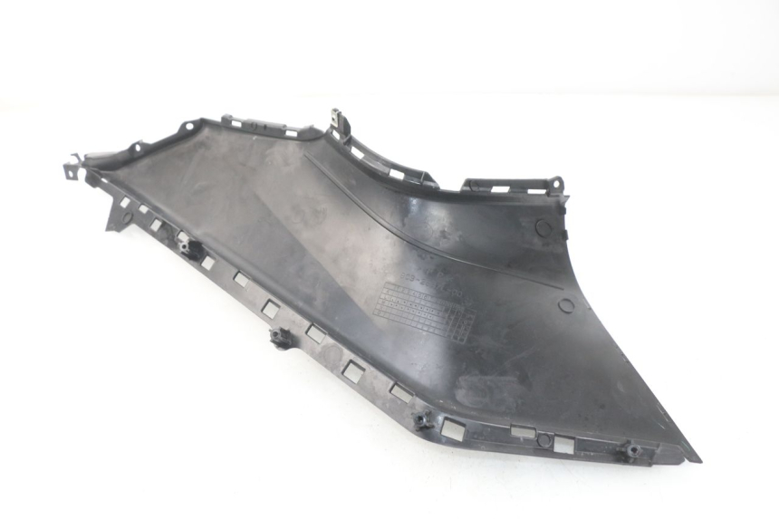 photo de TRITTBRETT VERKLEIDUNG MITTE LINKS YAMAHA YP T-MAX TMAX 530 (2017 - 2020) - Gesamtansicht des Produkts