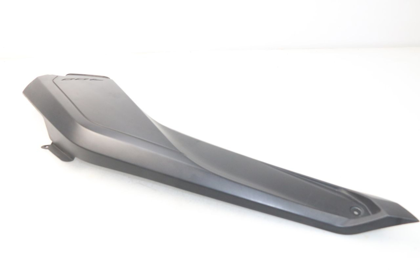 photo de TRITTBRETT VERKLEIDUNG MITTE LINKS YAMAHA YP X-MAX XMAX 400 (2014 - 2017) - Gesamtansicht des Produkts