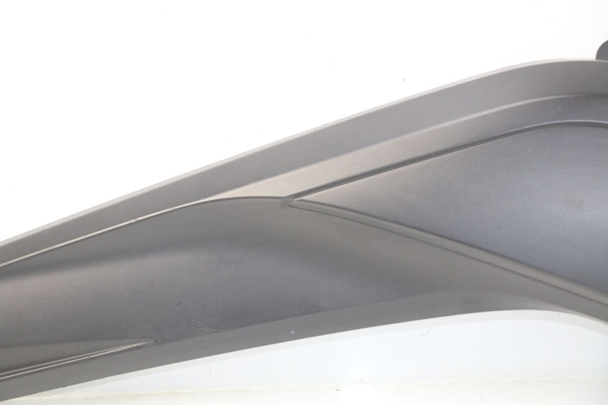 photo de TRITTBRETT VERKLEIDUNG MITTE LINKS YAMAHA YP X-MAX XMAX 400 (2014 - 2017) - Oberflächenzustand und Material