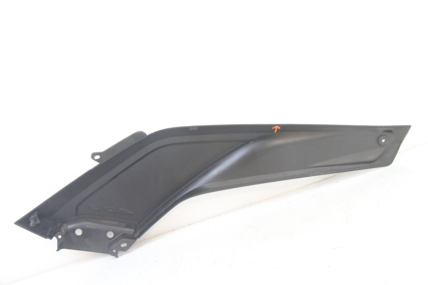 photo de TRITTBRETT VERKLEIDUNG MITTE LINKS YAMAHA YP X-MAX XMAX 400 (2014 - 2017) - Technische Nahaufnahme