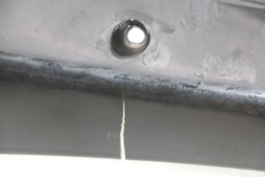 photo de TRITTBRETT VERKLEIDUNG MITTE JONWAY GTX 2T 50 (2014 - 2020) - Details der Befestigungspunkte