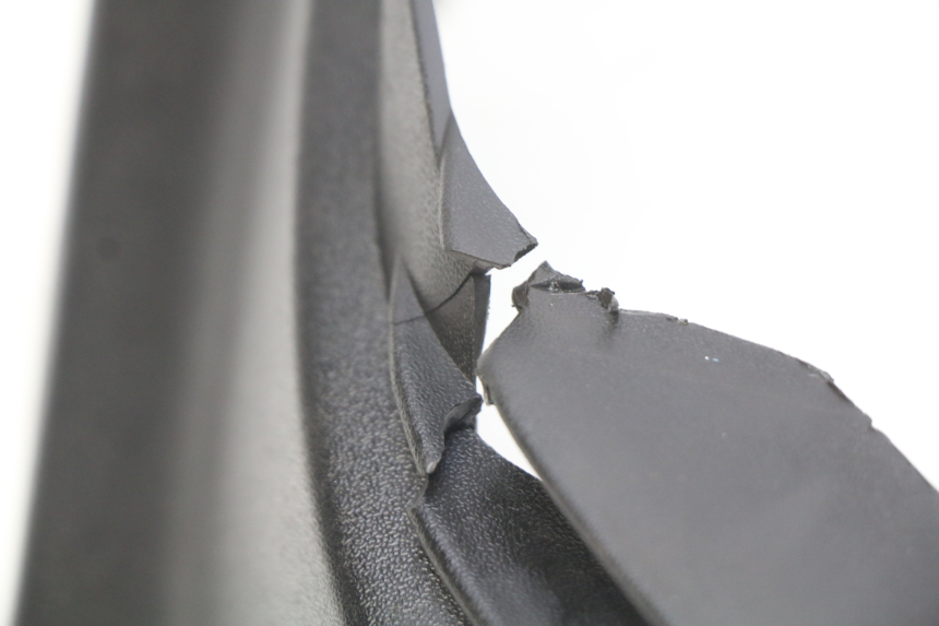 photo de TRITTSTUFENVERBINDUNG PIAGGIO LIBERTY IGET S 125 (2016 - 2020) - Zoom auf Gebrauchszustand