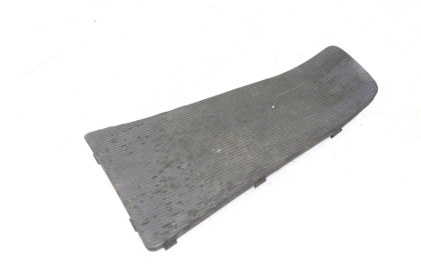 photo de TRITTBRETT VERKLEIDUNG MITTE PIAGGIO LXV 4T 50 (2009 - 2013) - Detailansicht des Bauteils