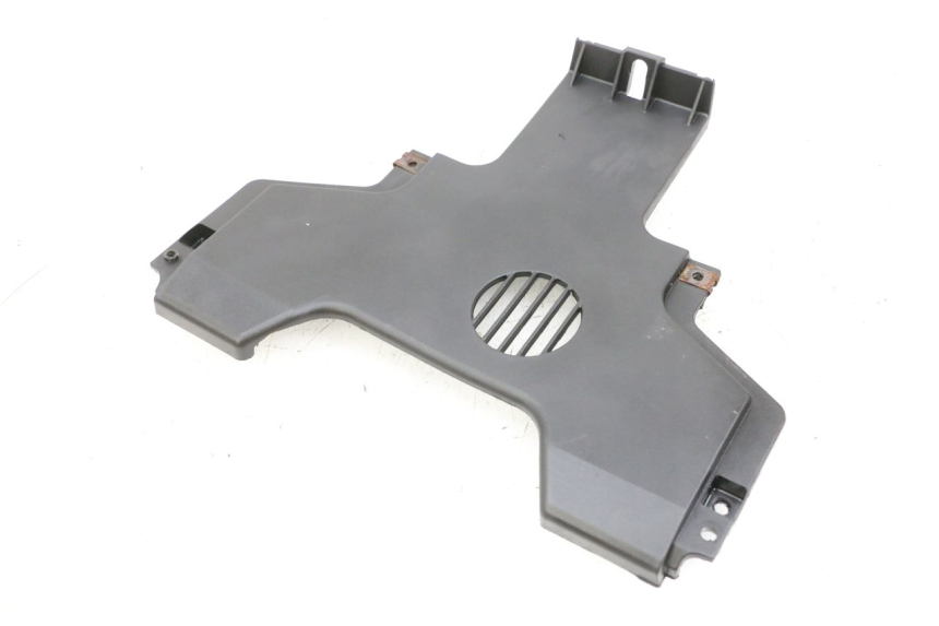 photo de TRITTBRETT VERKLEIDUNG MITTE PIAGGIO MP3 HPE 350 (2018 - 2020) - Technische Nahaufnahme