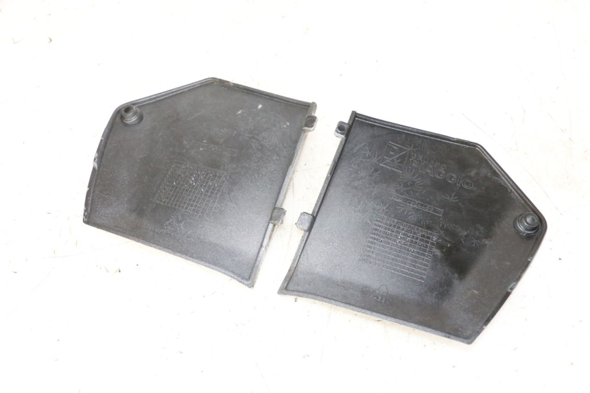 photo de TRITTBRETT VERKLEIDUNG MITTE PIAGGIO MP3 LT 300 (2010 - 2016) - Detailansicht des Bauteils