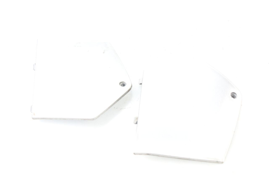 photo de TRITTBRETT VERKLEIDUNG MITTE PIAGGIO MP3 125 (2006 - 2014) - Detailansicht des Bauteils