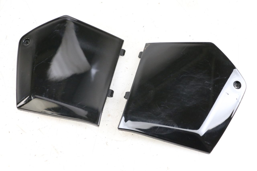 photo de FUSSRAUMVERBINDUNG PIAGGIO MP3 500 (2011 - 2015) - Hauptansicht