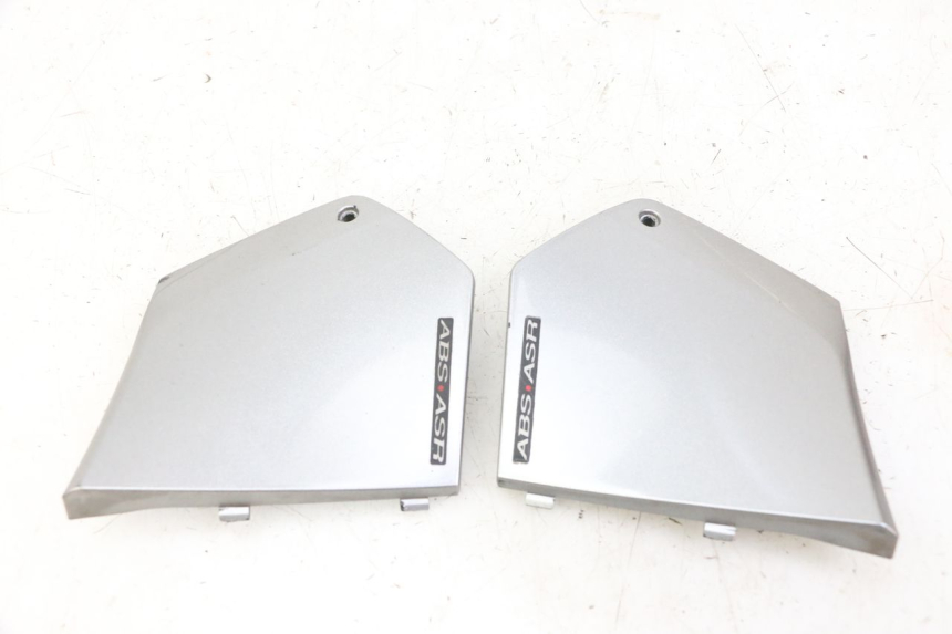 photo de TRITTSTUFENVERBINDUNG PIAGGIO MP3 500 (2014 - 2017) - Alternative Perspektive