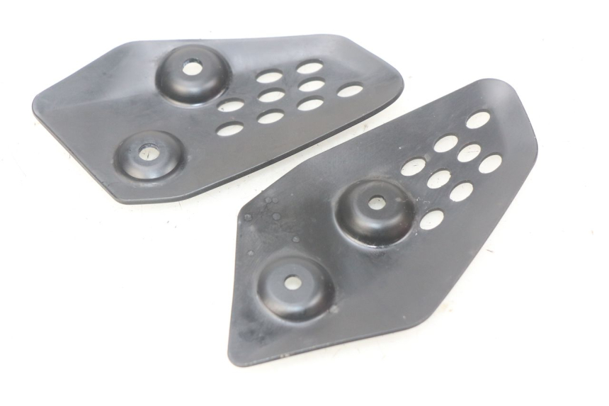 photo de TRITTSTUFENVERBINDUNG YAMAHA MT-07 MT07 ABS 700 (2014 - 2017) - Detailansicht des Bauteils